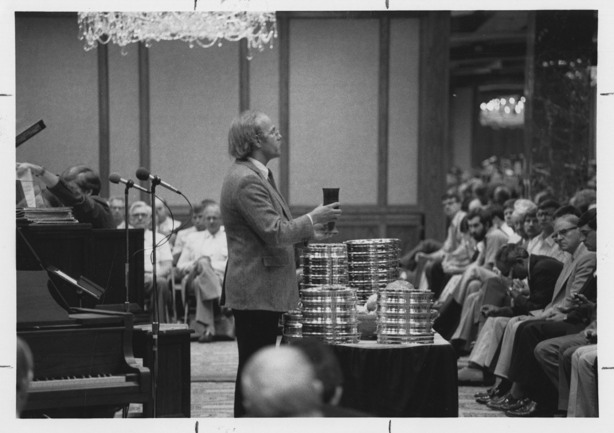 1985, General Assembly meets in St. Louis